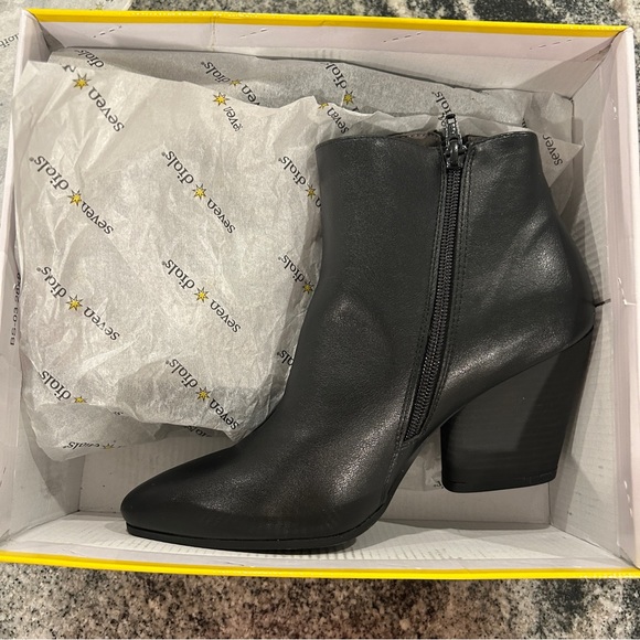 8 Women’s Seven Dials Black Vegan Leather Bootie - Picture 8 of 9
